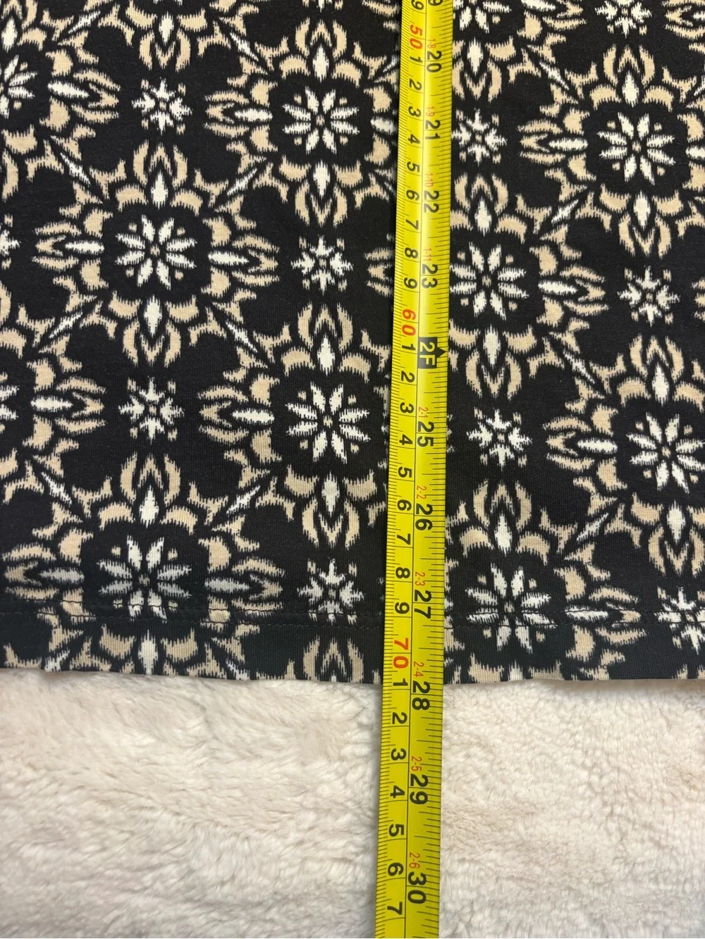 🇺🇸 Express Polo XL Black Geometric White Beige Geo Perfect Pima Cotton Stretc - Picture 16 of 16